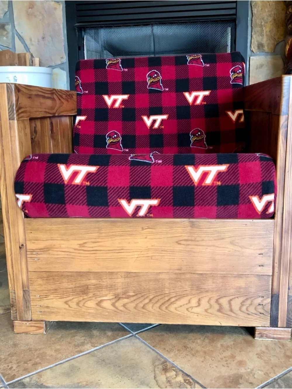 Virginia Tech Fans - THIS END UP Classic Machine Washable Hokie Slipcovers